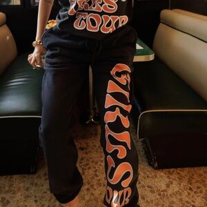 Sorella Girls Tour Love Heavyweight Sweatpants in Black and Orange Sz XL Leisure